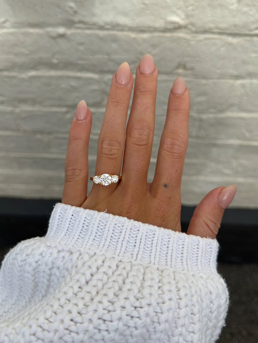 Finding the Perfect Side Stones for Your Engagement Ring