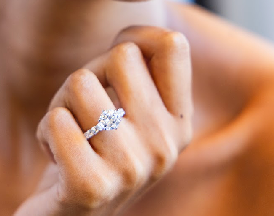 Powerful Prong Set Diamond Engagement Ring with Round Brilliant Cut Diamond