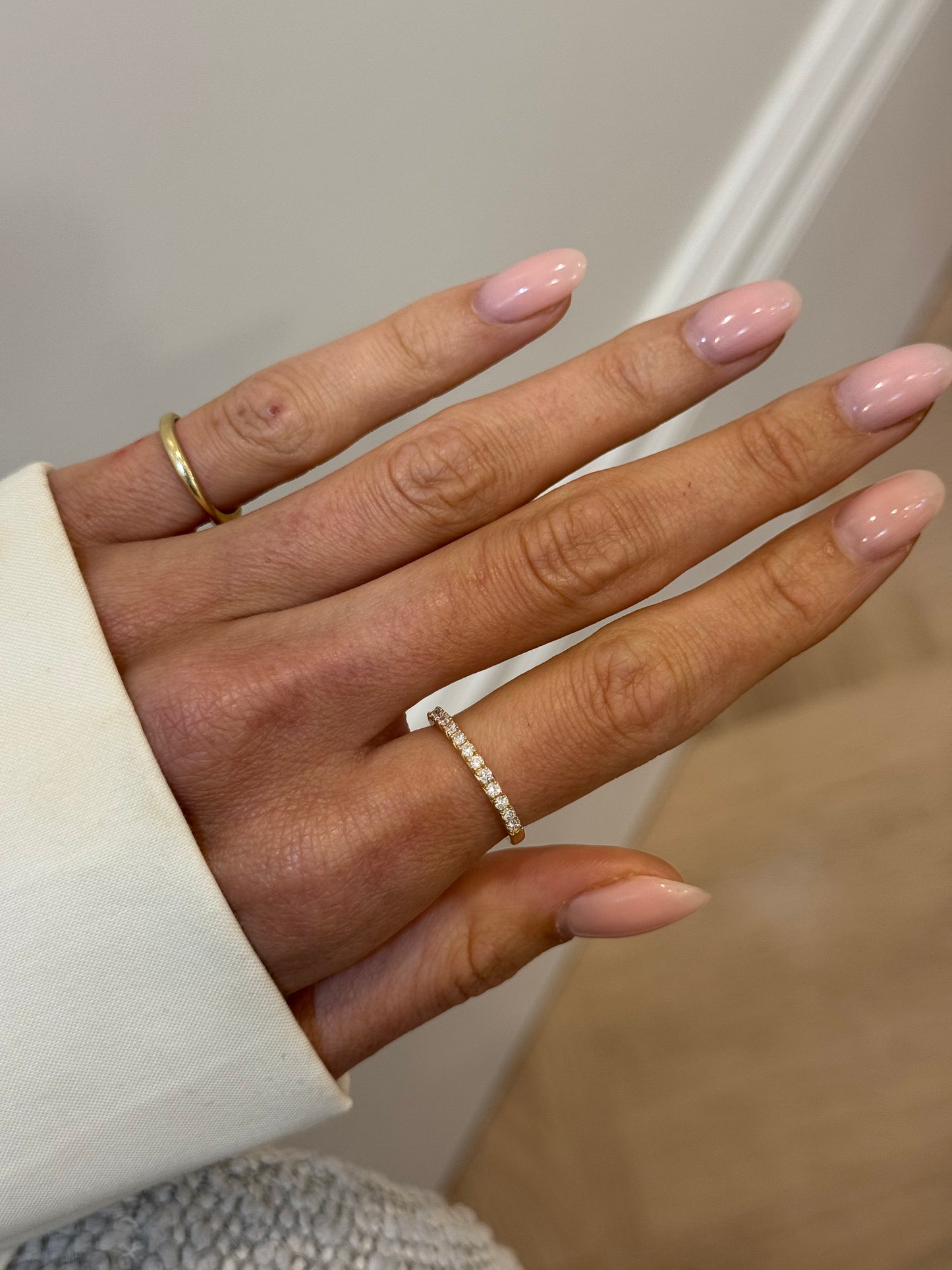 Pavé Set Round 2pt Diamond Band