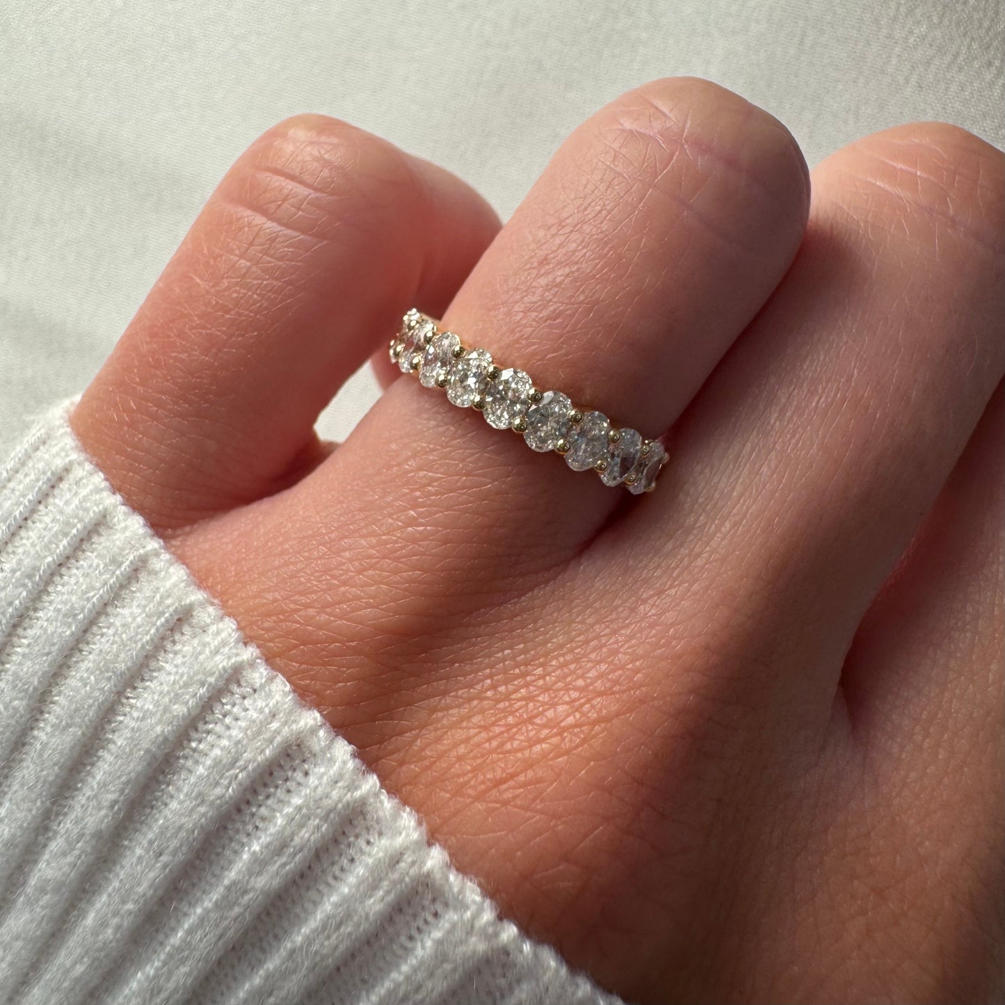 Shared Prong Band With 0.10ct Oval Cut Diamonds