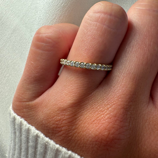 Shared Prong Band With 0.02ct Round Brilliant Cut Diamonds