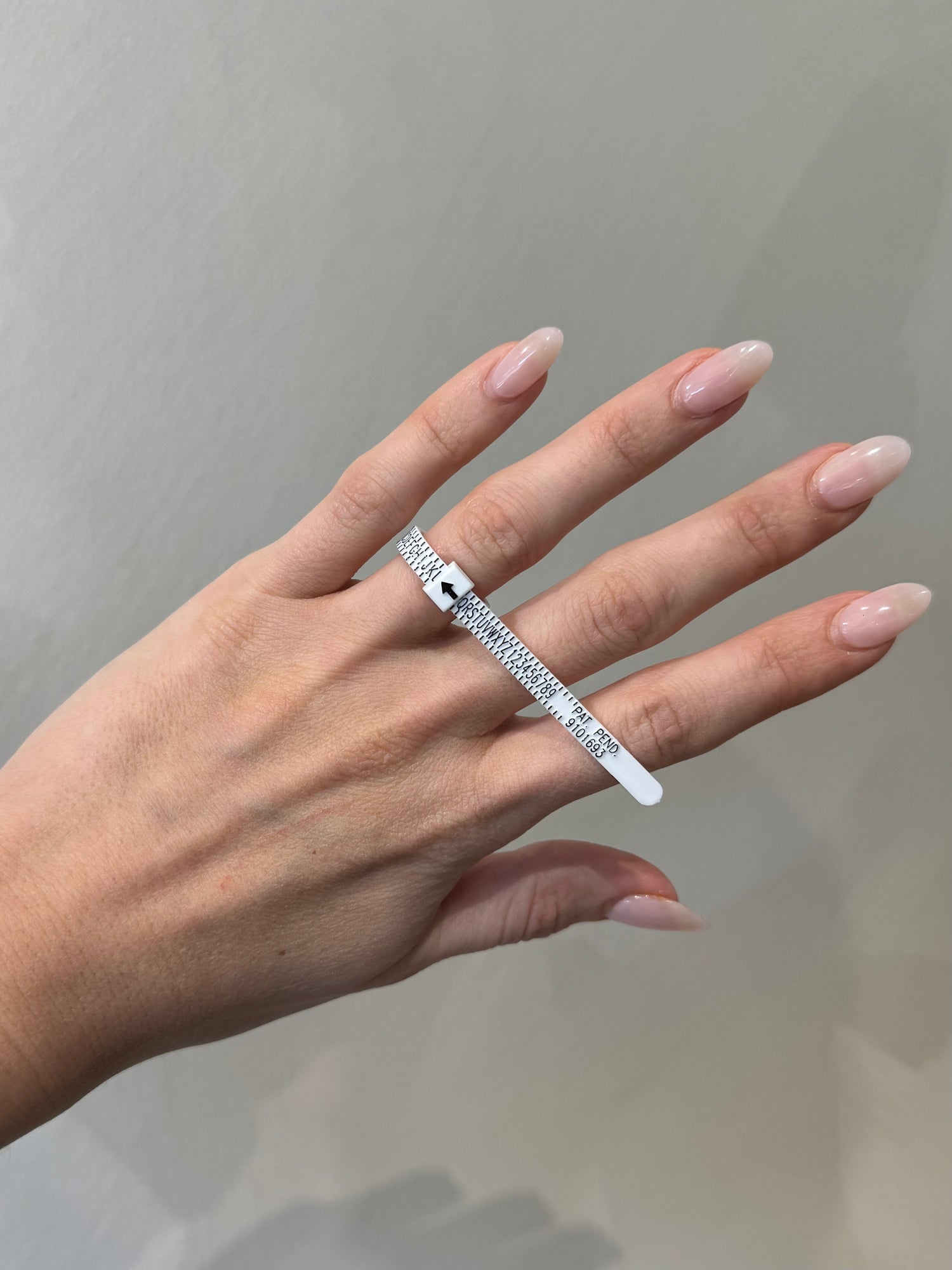Load video: How to use the Unique Diamonds ring sizer