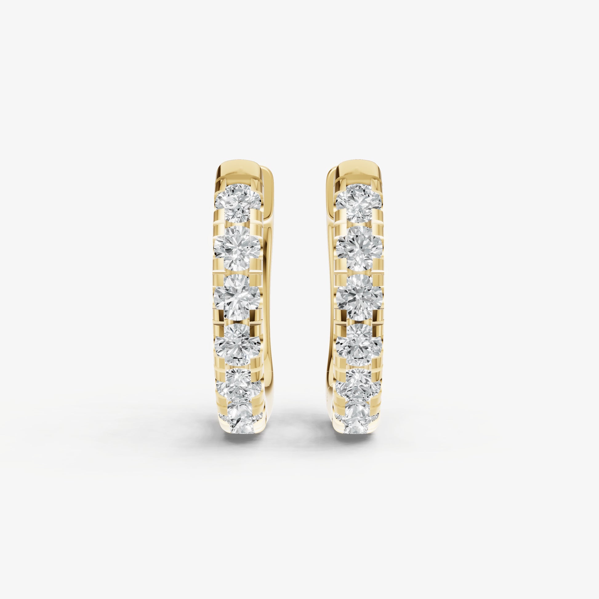 Petite 2pt Diamond Huggie Earrings Ð 8mm