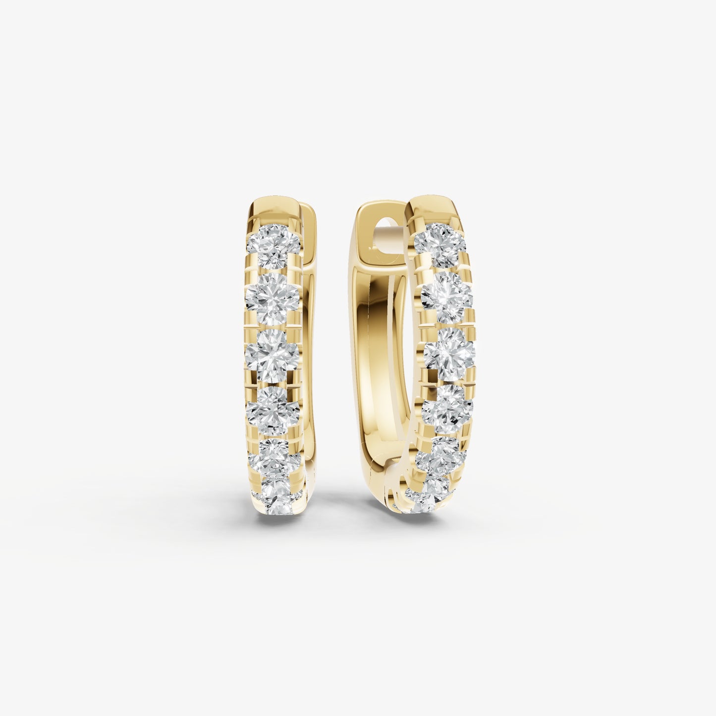 Petite 2pt Diamond Huggie Earrings Ð 8mm