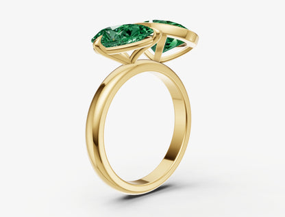 Emerald Toi et Moi Bezel Gemstone Engagement Ring