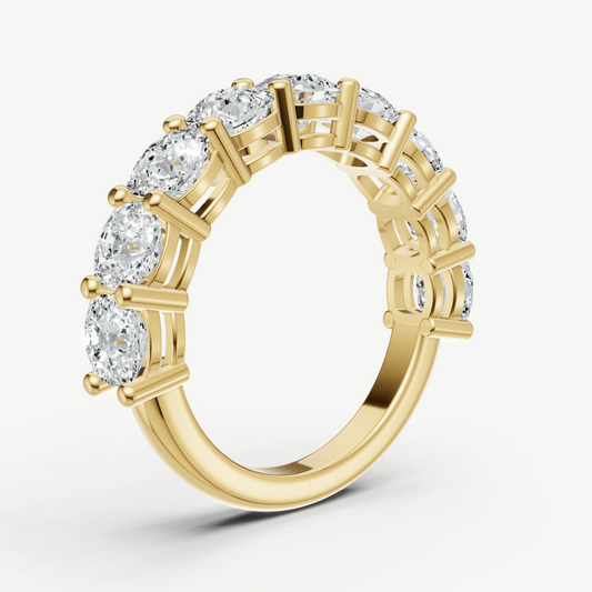 Statement Crown Set Cushion 40pt Diamond Band