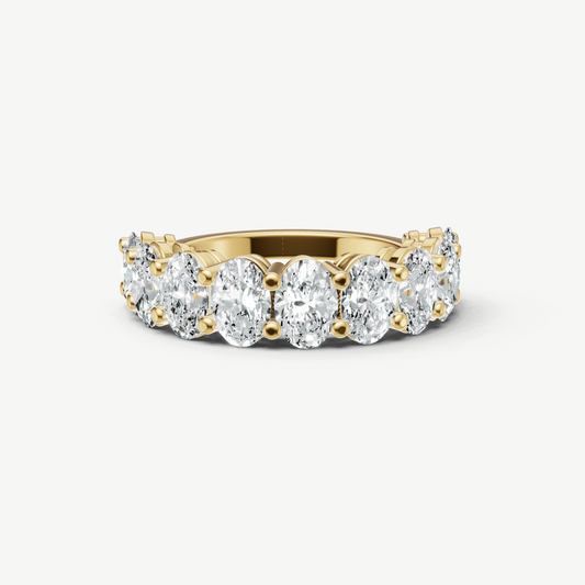 Statement Crown Set Oval 45pt Diamond Band