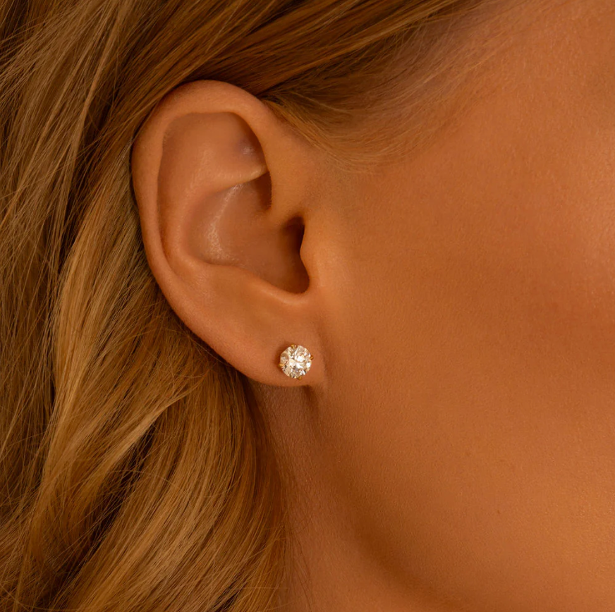 Six Claw Round Diamond Stud Earrings