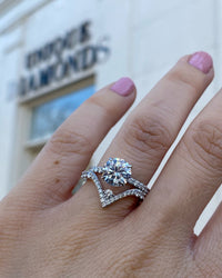 Round Elle Engagement Ring