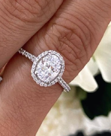 Halo diamond 2025 wedding ring