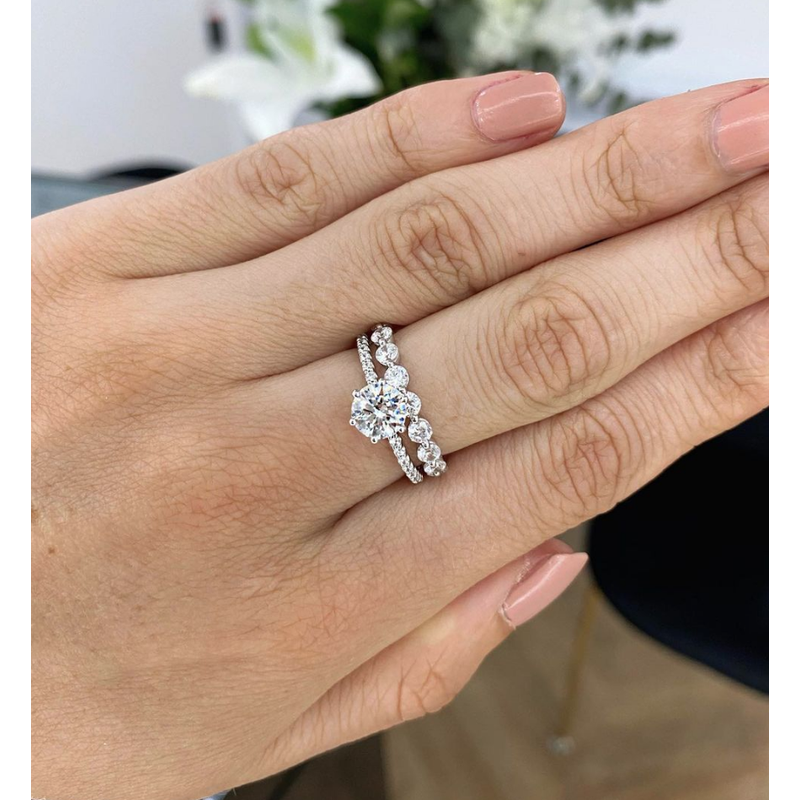 Circle diamond top with diamond band